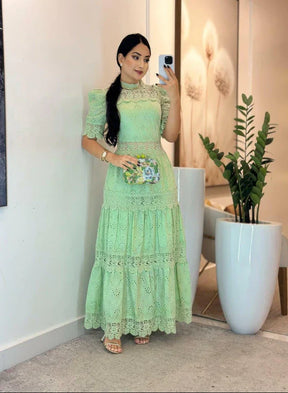 Vestido Laise con Guipur — Artesanal